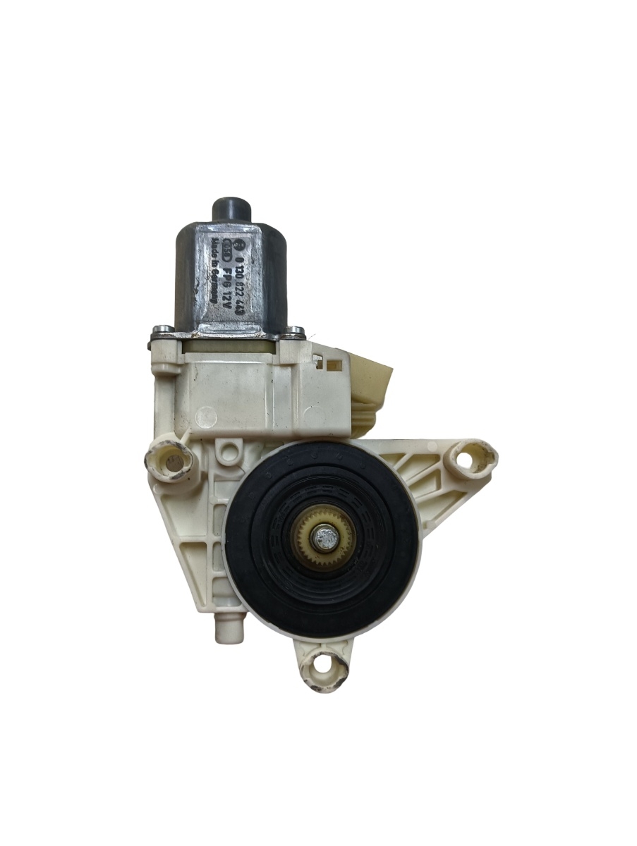 Motoras geam pivotant stanga spate MERCEDES-BENZ C-CLASS W204 2007 - 2014 A2048200642 – foto 2