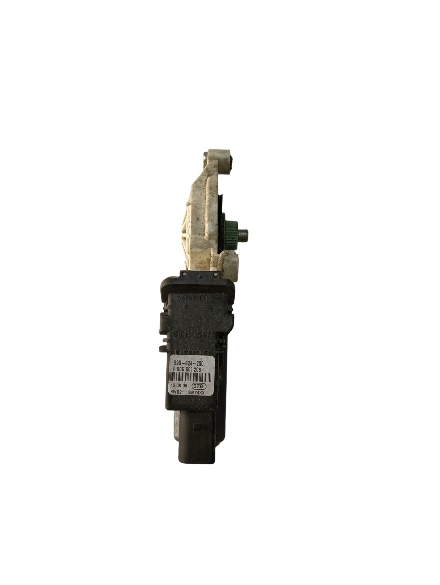 Motoras geam pivotant stanga spate VOLKSWAGEN PASSAT 3C2 2005 - 2010 993424200