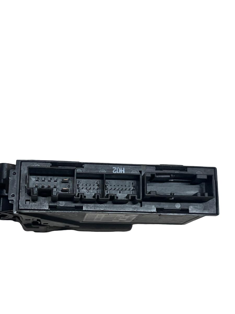 Motoras geam stanga spate AUDI A4 II 8E2, B6 2000 - 2005 5WK47009BBF – foto 3