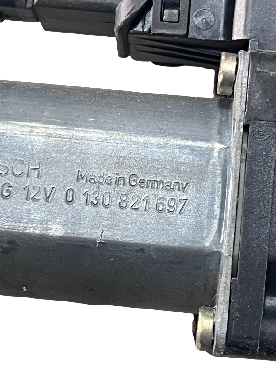 Motoras geam stanga spate VOLKSWAGEN PASSAT 3B2 1996 - 2001 0130821697 – foto 3