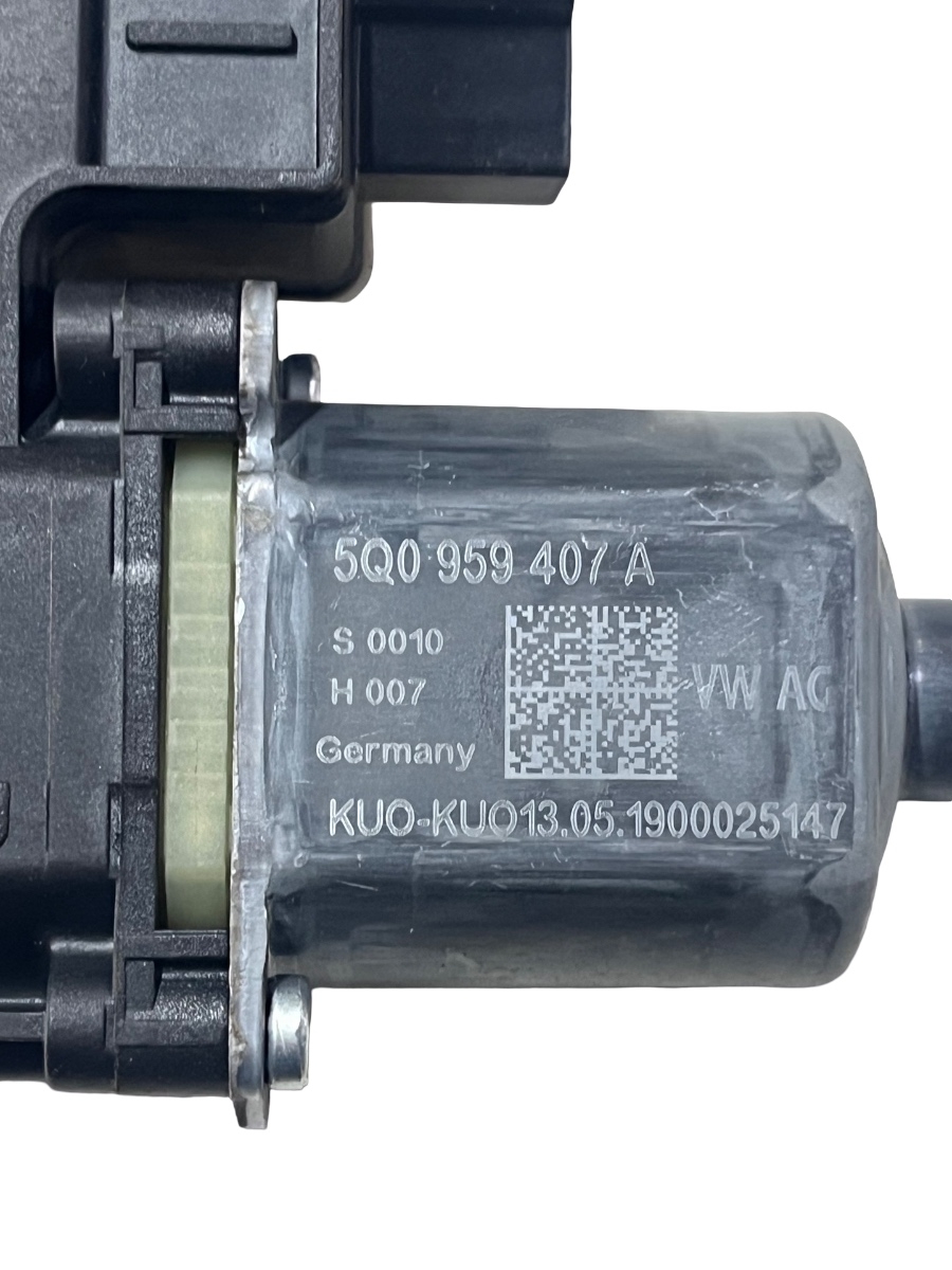 Motoras geam stanga spate VOLKSWAGEN Tiguan II Facelift [ 2020 - 2024 ] 5Q0959407A – foto 4