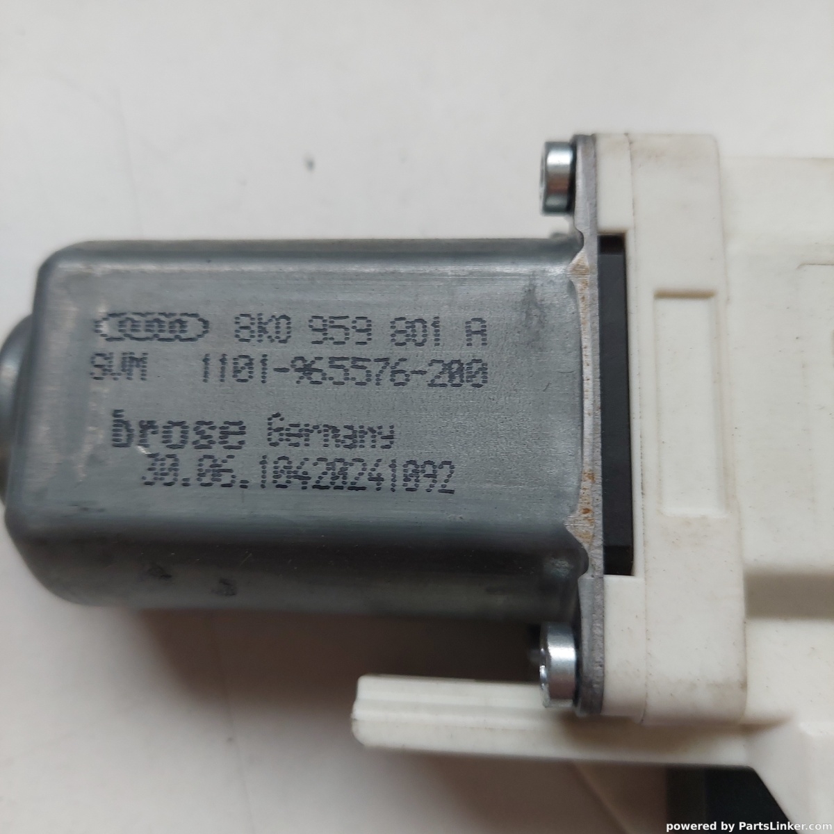 Motoras macara geam dreapta fata AUDI A5/S5 (8T3) [ 2007 - 2017 ] OEM 8k0959801a – foto 2
