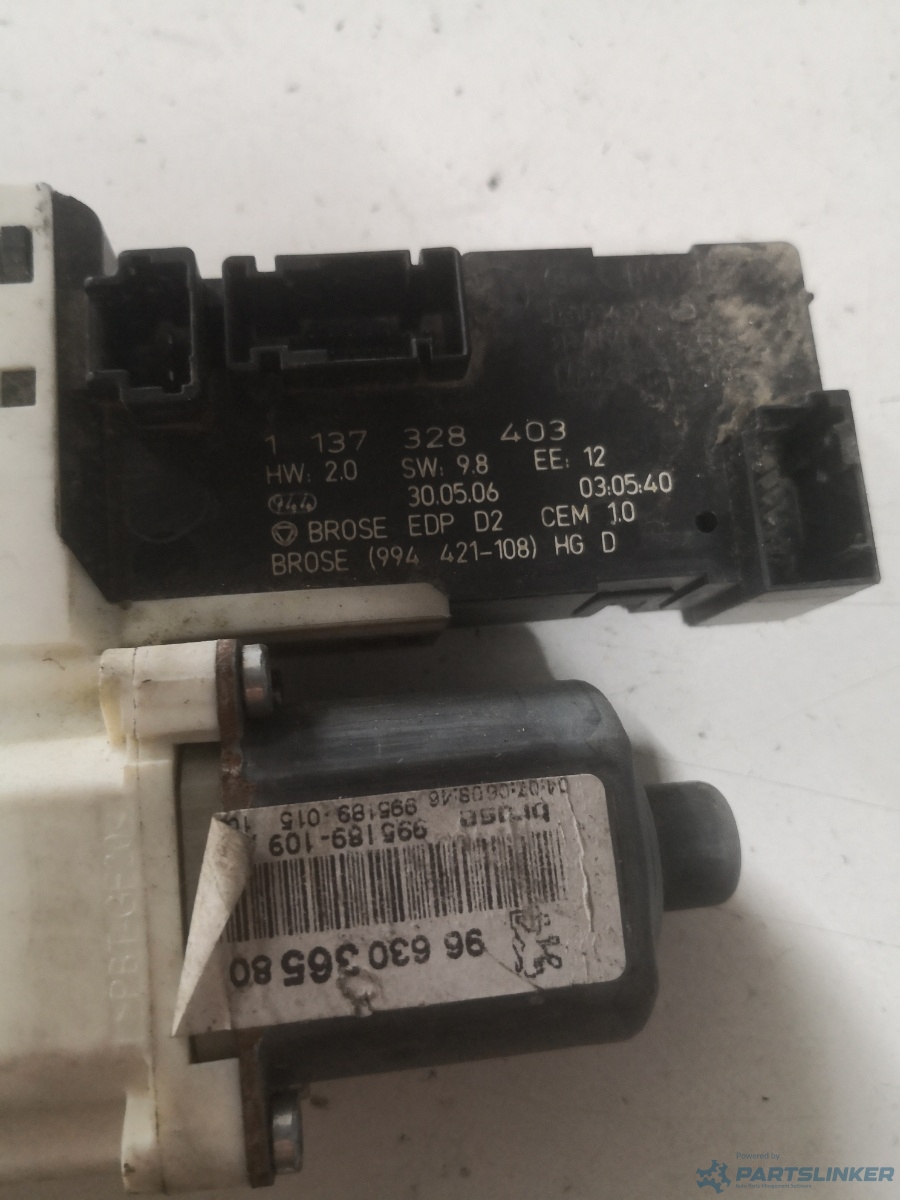 Motoras macara geam dreapta fata PEUGEOT 407 (6D_) [ 2004 - > ] OEM 1137328403 – foto 2