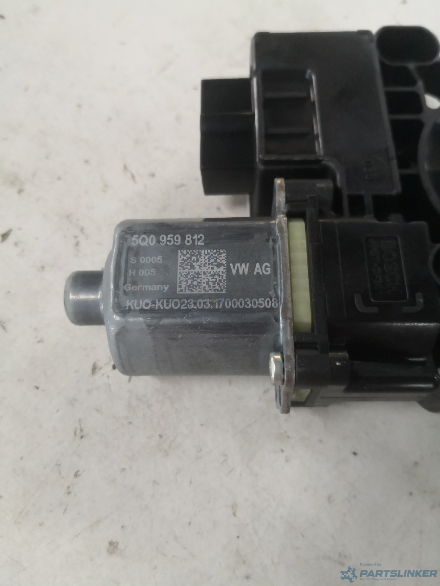 Motoras macara geam dreapta spate AUDI (FAW) A3 III (8VS, 8VM) [ 2014 - > ] OEM 5q0959812 – foto 2