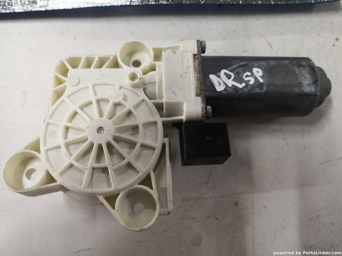 Motoras macara geam dreapta spate MERCEDES-BENZ E-CLASS (W211) [ 2002 - 2009 ] OEM A2118202442 – foto 2