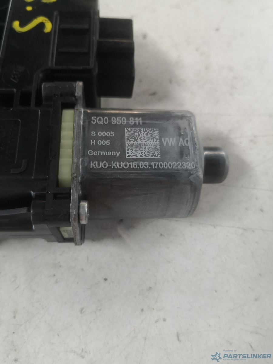 Motoras macara geam stanga spate AUDI (FAW) A3 III (8VS, 8VM) [ 2014 - > ] OEM 5q0959811 – foto 2