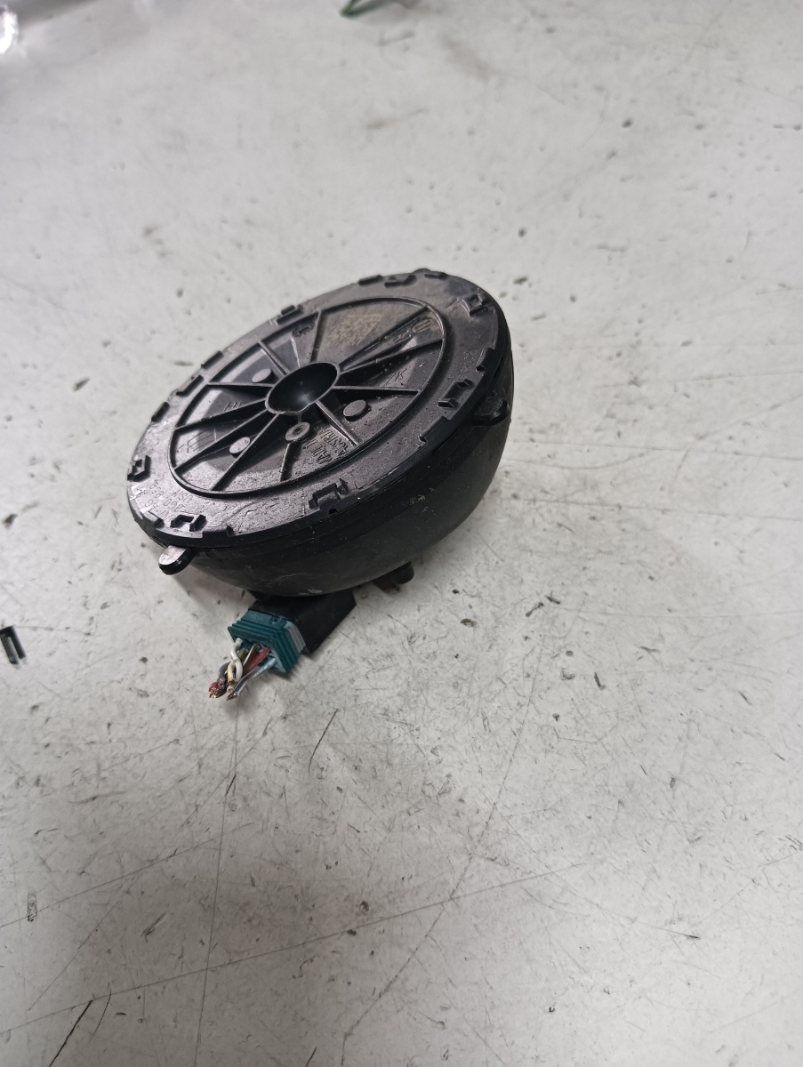 Motoras oglinda dreapta fata VOLKSWAGEN PASSAT 3G2 2014 - > 3g0959578a – foto 2