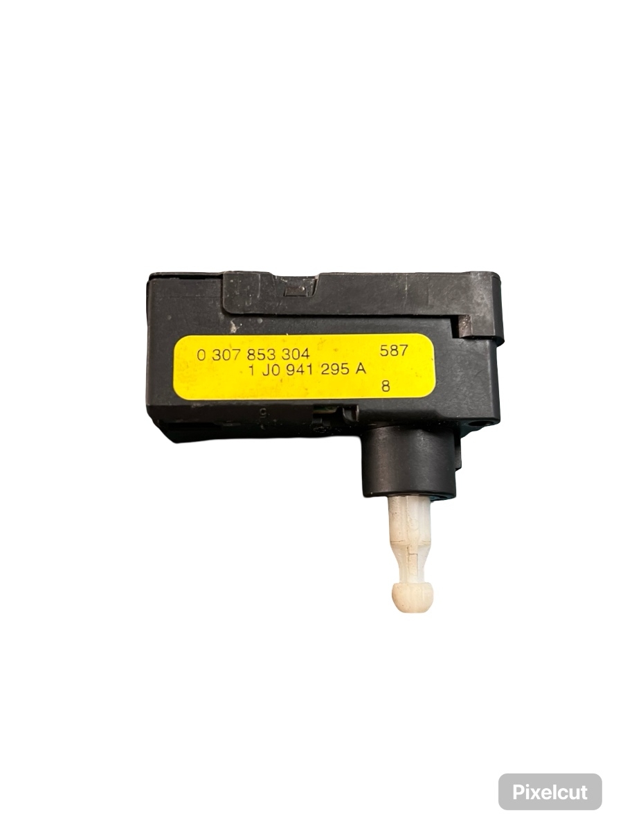 Motoras reglaj nivel faruri dreapta VOLKSWAGEN TOURAN 1T1, 1T2 2003 - 2010 TDI BMM VAG 0 307 853 304 1J0941295A – foto 2