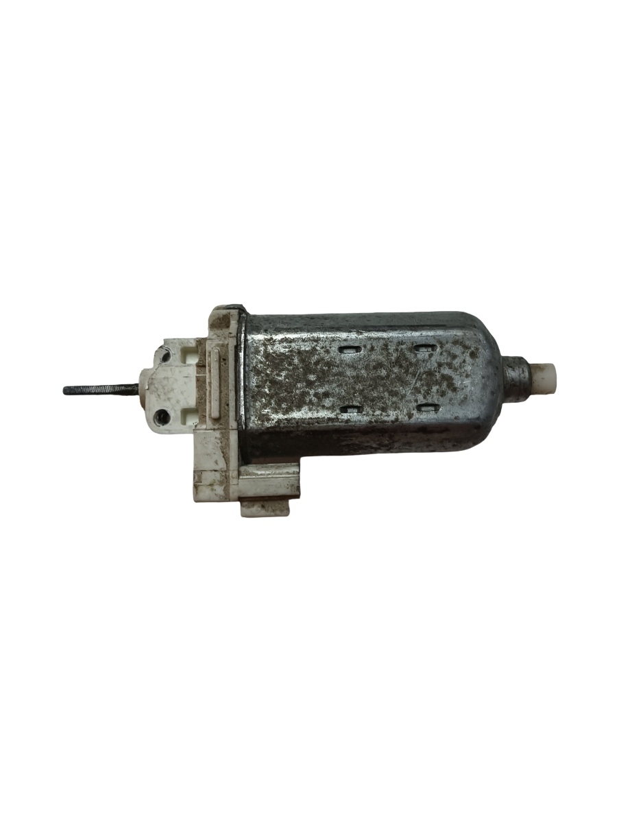 Motoras reglaj scaun dreapta fata LEXUS RX II MHU3_, GSU3_, MCU3_ 2003 - 2008
