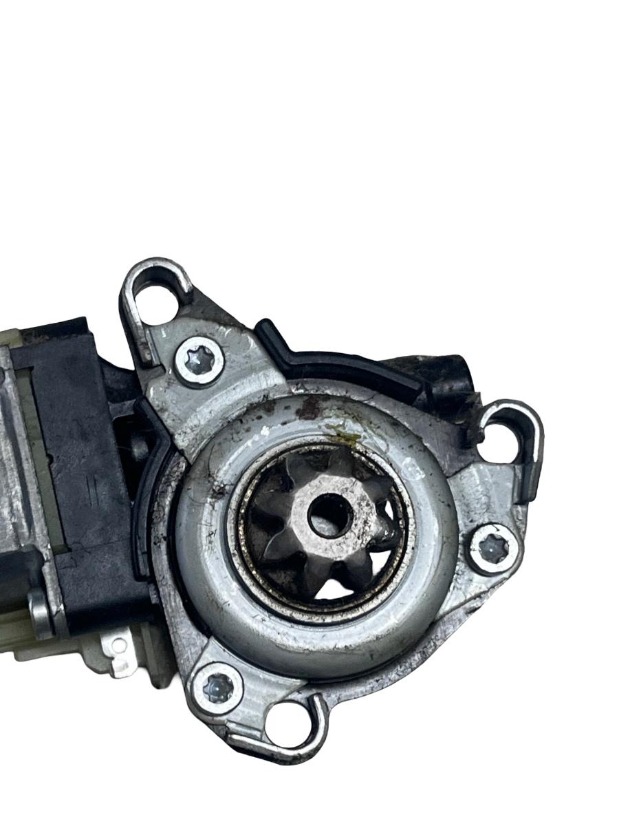 Motoras reglaj scaun dreapta fata MERCEDES-BENZ M-CLASS II W164 2005 - 2012 0390203002 – foto 3