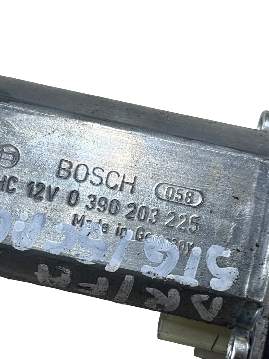 Motoras reglaj scaun dreapta fata VOLKSWAGEN PASSAT 3C2 2005 - 2010 0390203225 – foto 2