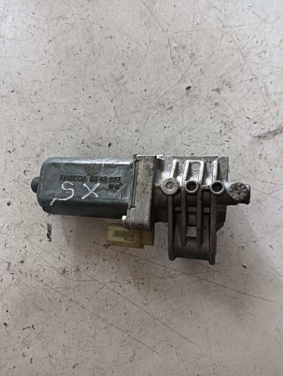 Motoras scaun stanga fata BMW X5 II (E70) [ 2006 - 2013 ] OEM 8342927 – foto 2