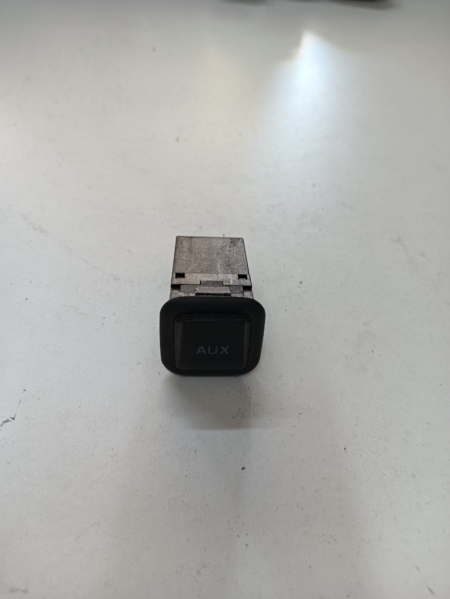 Mufa auxiliara  SEAT LEON II 1P1 2005 - 2013