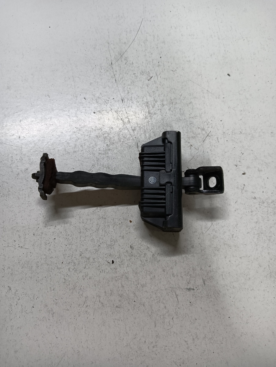 Opritor usa  dreapta fata BMW X5 II E70 2006 - 2013 – foto 2