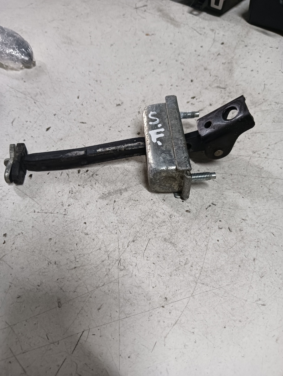 Opritor usa stanga fata FORD KUGA I [ 2008 - 2012 ] – foto 2