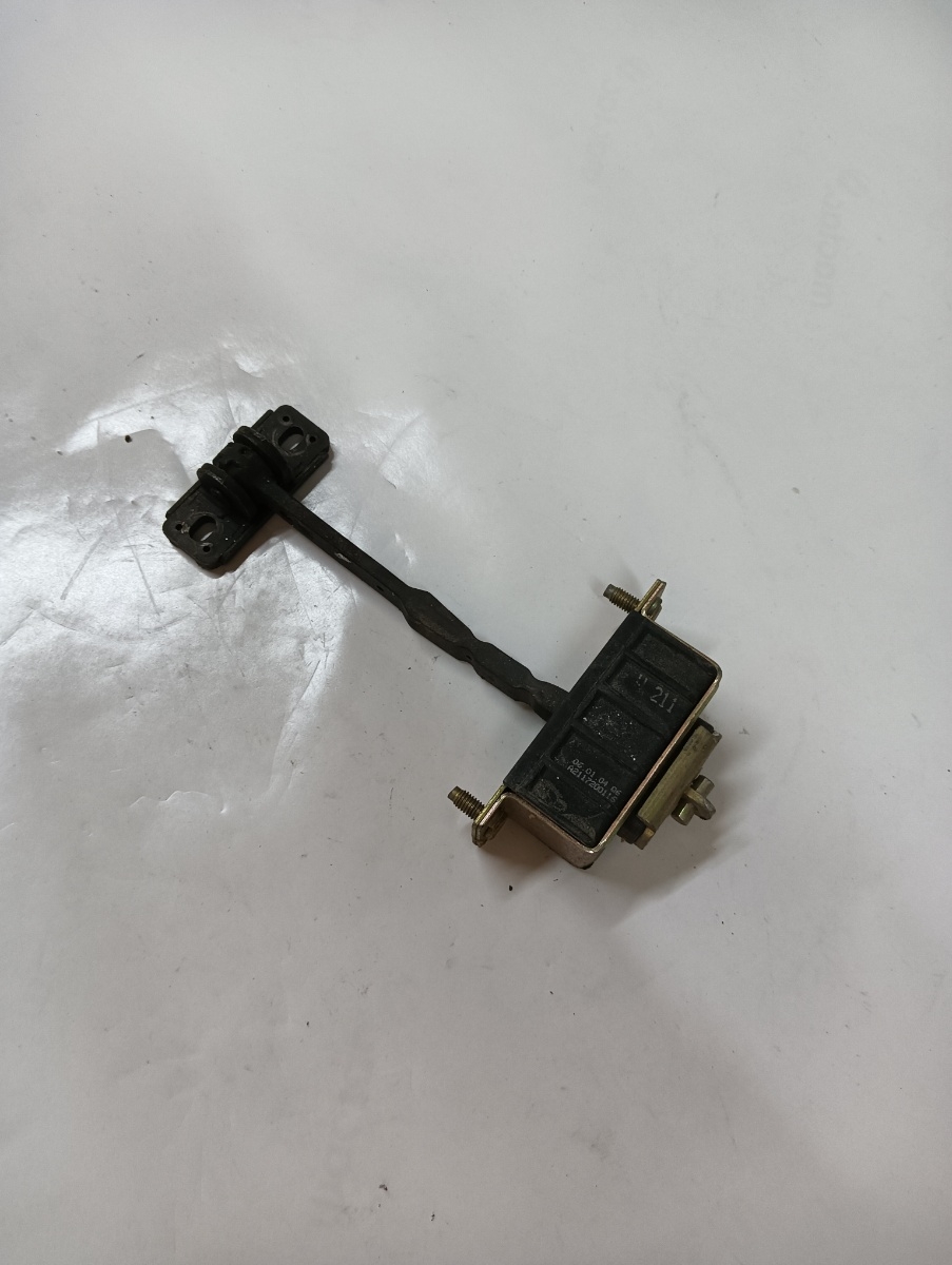 Opritor usa  stanga fata MERCEDES-BENZ E-CLASS W211 2002 - 2009 – foto 2