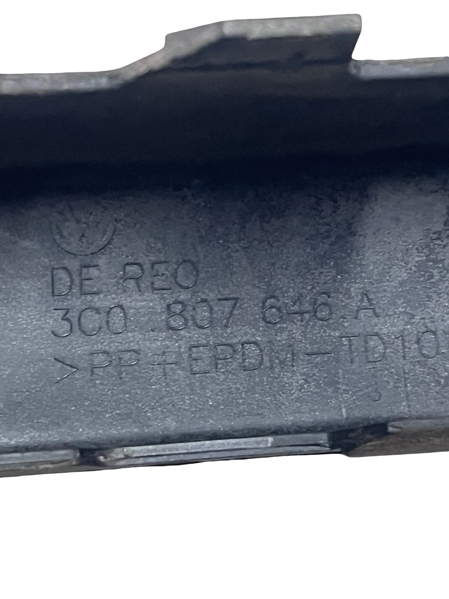 Ornament bara de protectie dreapta fata VOLKSWAGEN PASSAT 3C2 2005 - 2010 3C0807646A – foto 3