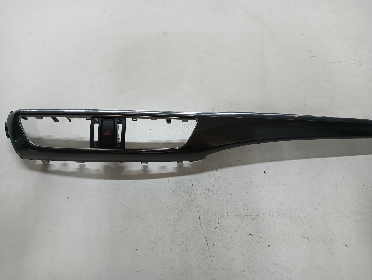 Ornament bord /buton avarie MAZDA 6 2014>