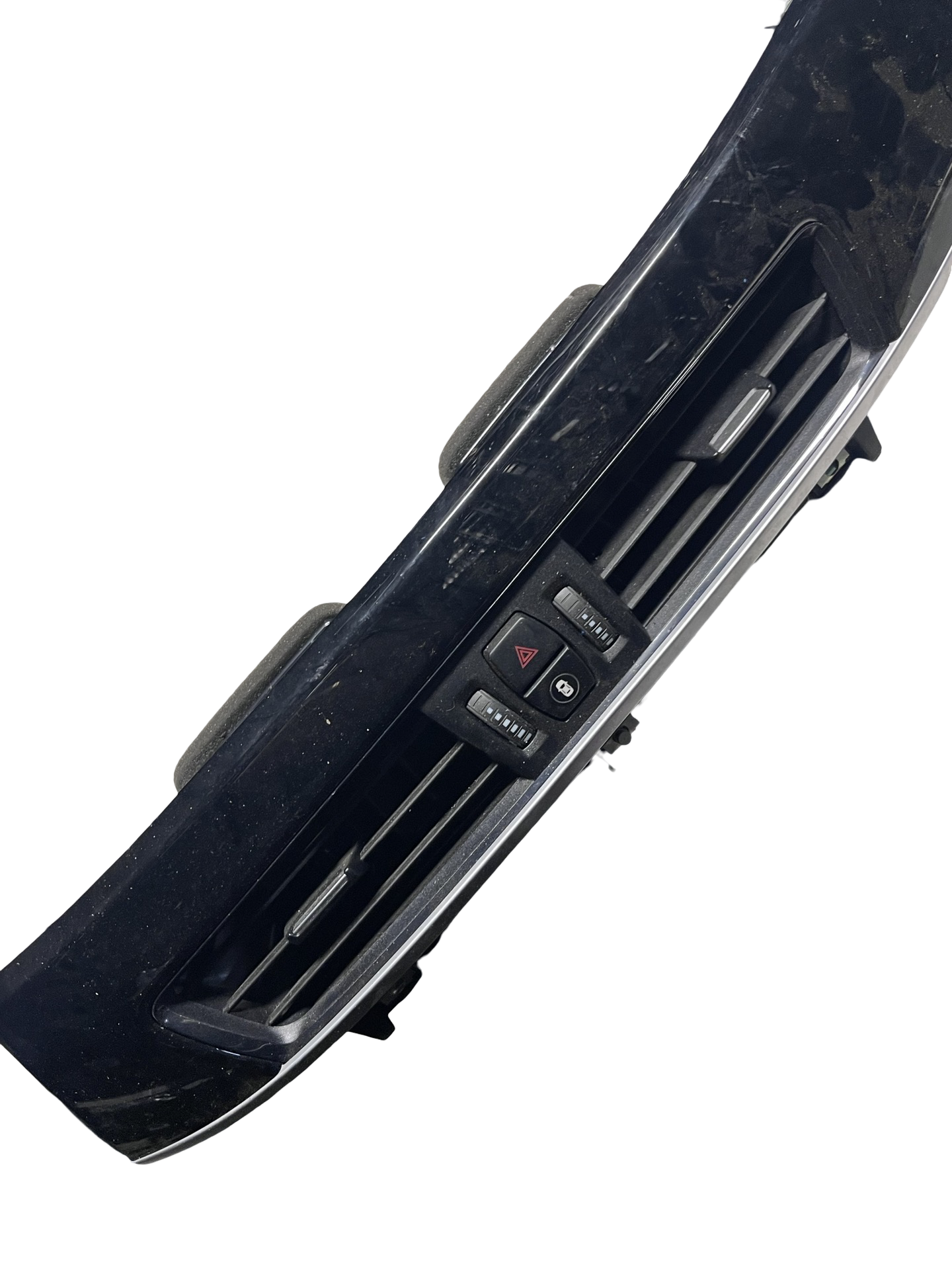 Ornament Bord  + grile ventilatie BMW X1 F48 2015–2022 - cod: 9332456 – foto 2