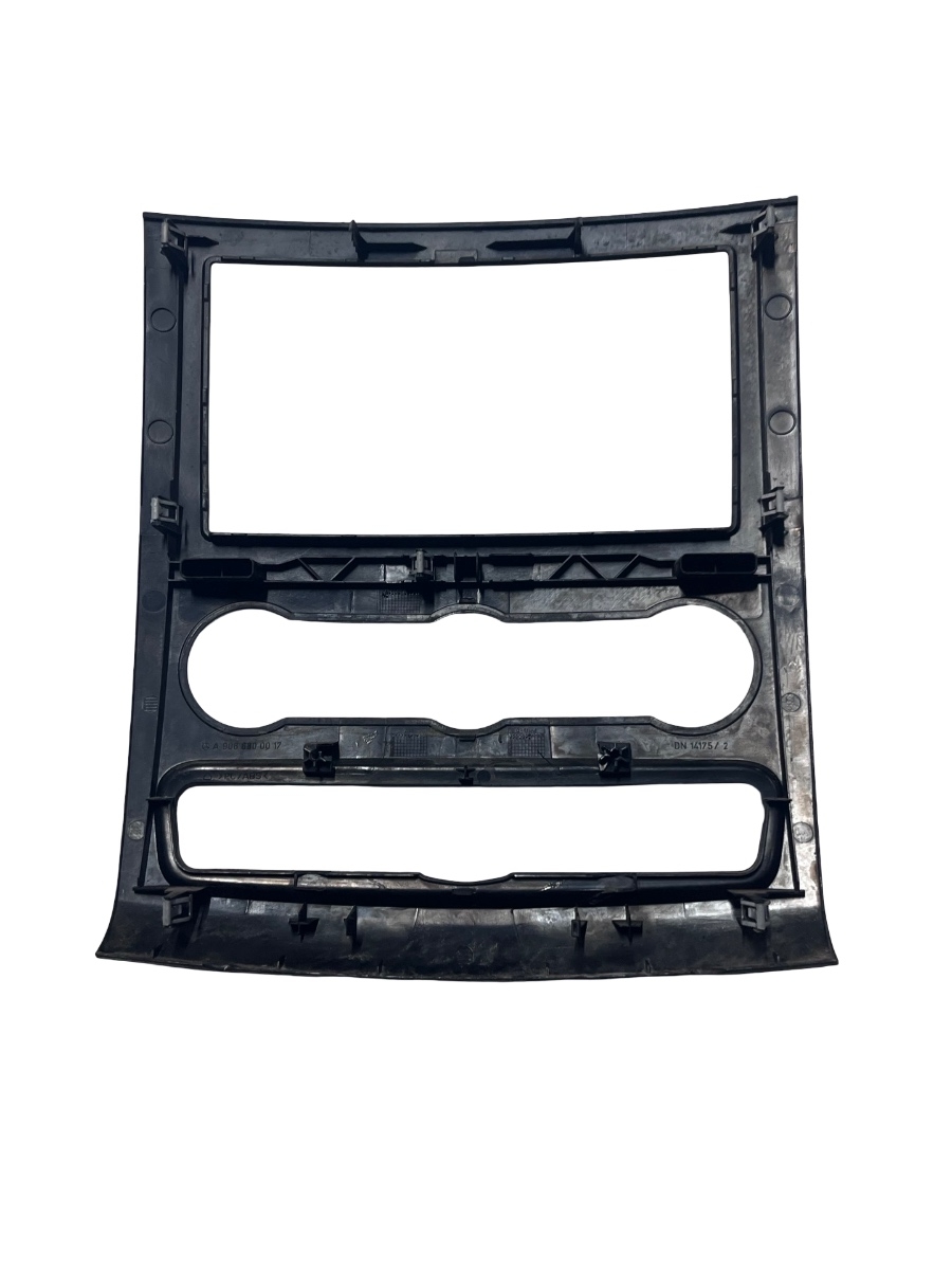 Ornament central panou de bord MERCEDES-BENZ SPRINTER 3,5-t Platform/Chassis 906 2006 -> A9066800017 – foto 2