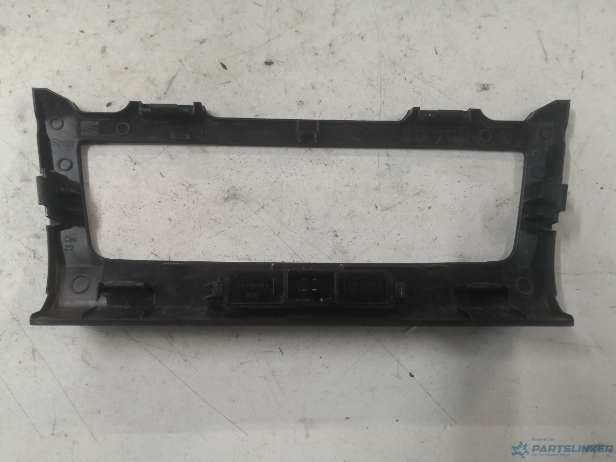 Ornament clima SEAT ARONA (KJ7) [ 2017 - > ] 1.6 SRE (CWVA) 81KW|110HP OEM 6f0857060b – foto 2