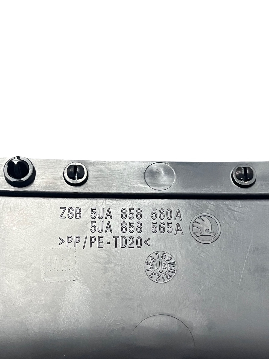 Ornament coloana volan SKODA FABIA III Facelift  NJ5 2022- > 5JA858560A – foto 3