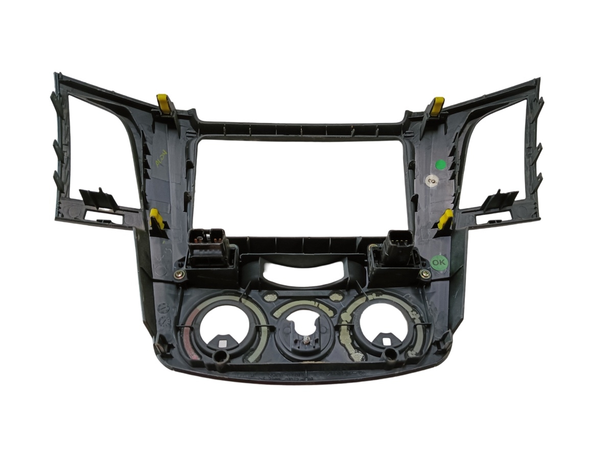 Ornament consola centrala/ buton avarie TOYOTA HILUX VII Pickup _N1_, _N2_, _N3_ 2004 - > – foto 2