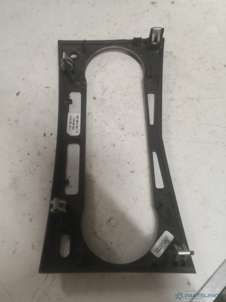 Ornament consola centrala MERCEDES-BENZ C-CLASS (W204) [ 2007 - 2014 ] OEM A2046803507 – foto 2