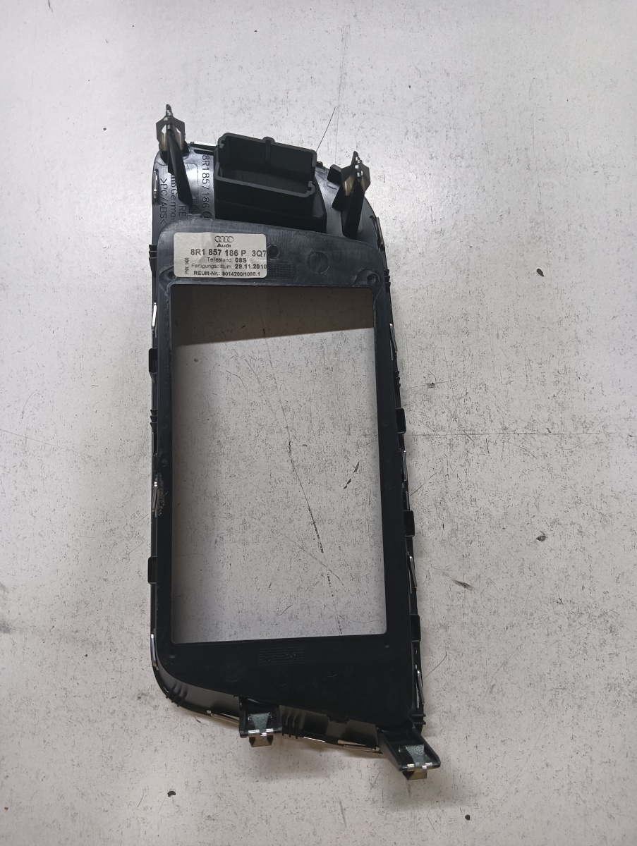 Ornament display  AUDI Q5 8RB 2008 - > 8r1857186p – foto 2