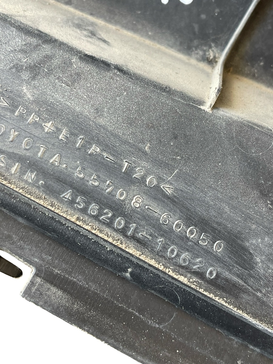 Ornament/grila parbriz TOYOTA LAND CRUISER LJ12_, KZJ12_, TRJ12_, KDJ12_, GRJ12_ 2002 - 55708-60050 – foto 5