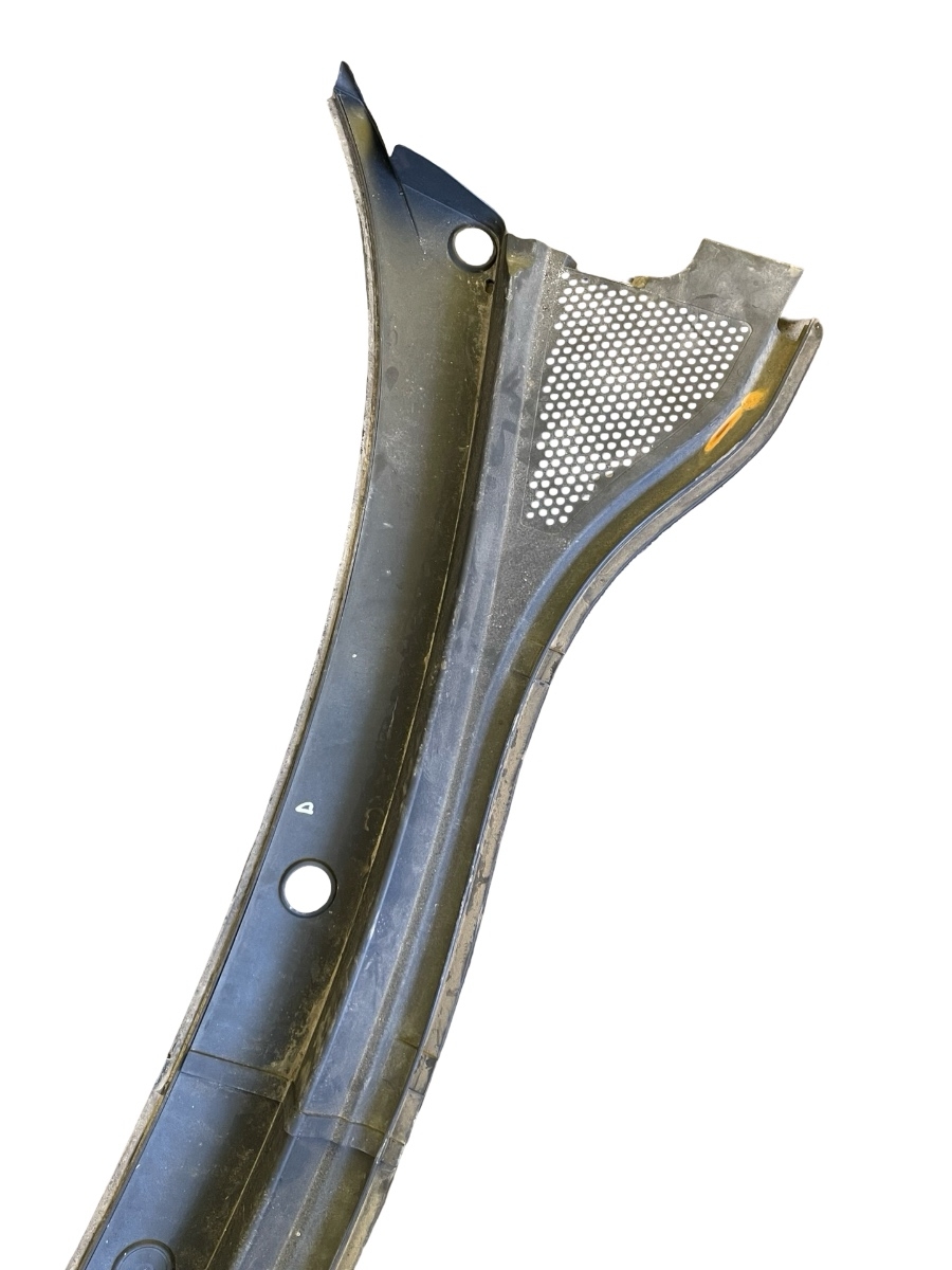 Ornament/grila stergatoare completa VOLKSWAGEN Tiguan II Facelift [ 2020 - 2024 ] 5NB819403 – foto 2