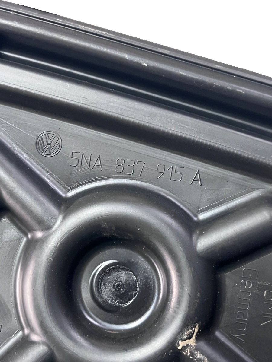 Ornament interior portiera stanga fata VOLKSWAGEN Tiguan II Facelift [ 2020 - 2024 ] 5NA837915A – foto 3