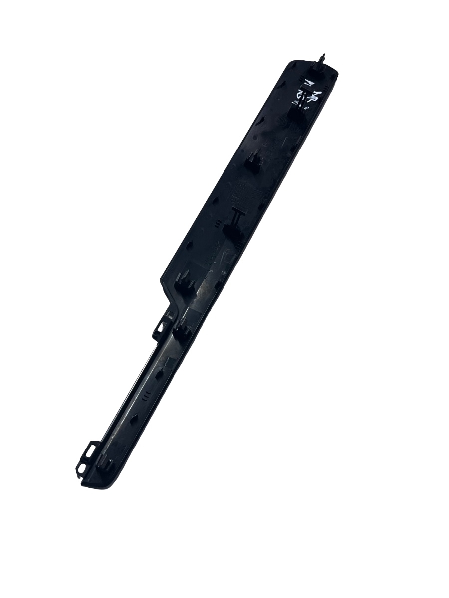 Ornament panou de bord dreapta fata VOLKSWAGEN TIGUAN AD1 2020 R LINE -> 5NB858418 – foto 2