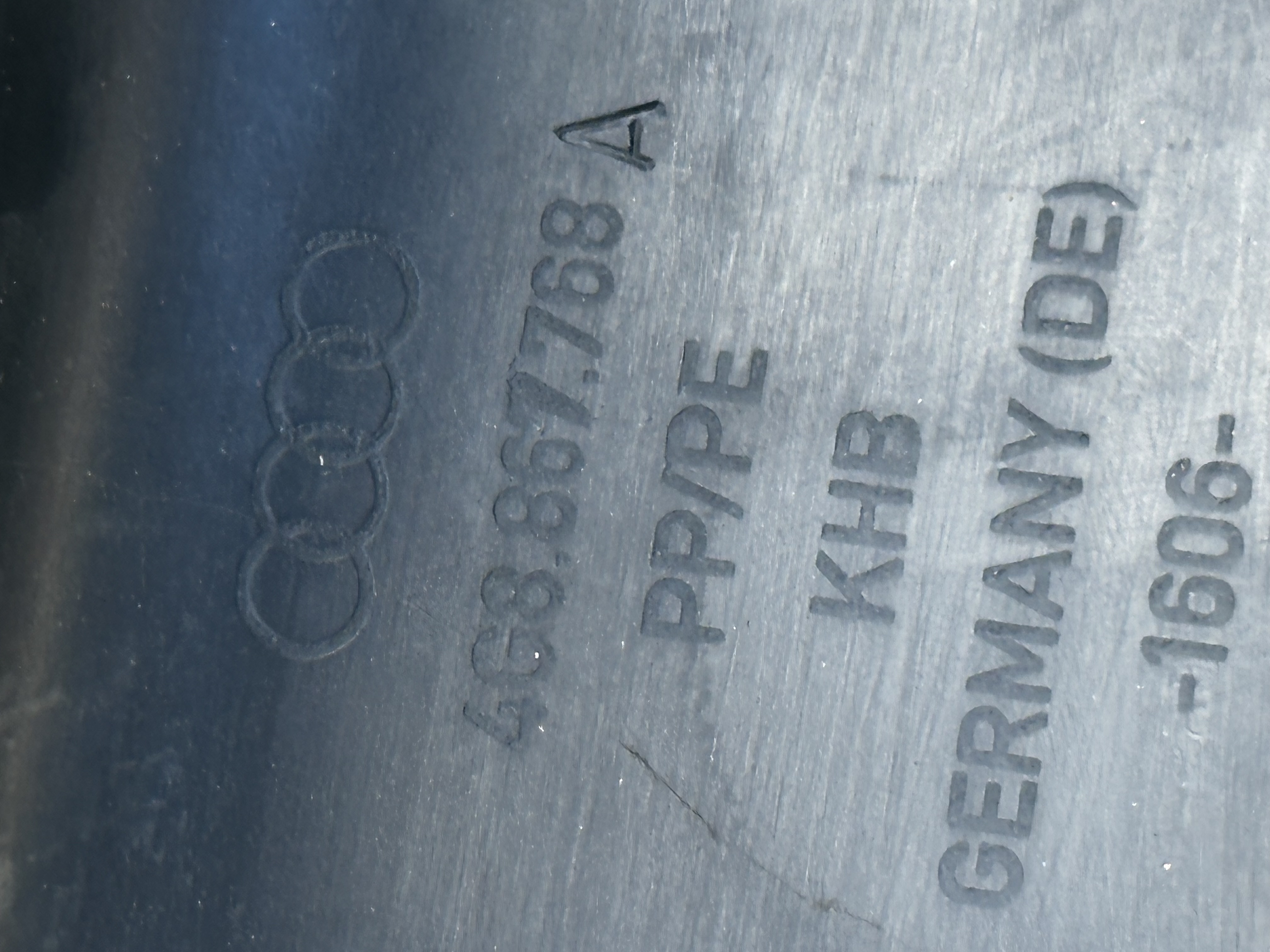 Ornament plastic interior Audi A7 Sportback 2010–2018 - cod: 4G8867768A – foto 2
