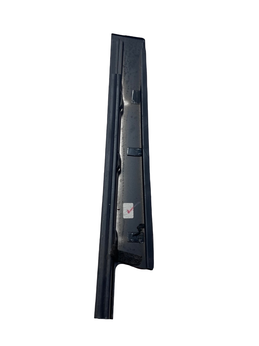 Ornament portiera stanga spate RENAULT FLUENCE L30_ 2010 -> 822824206R – foto 2