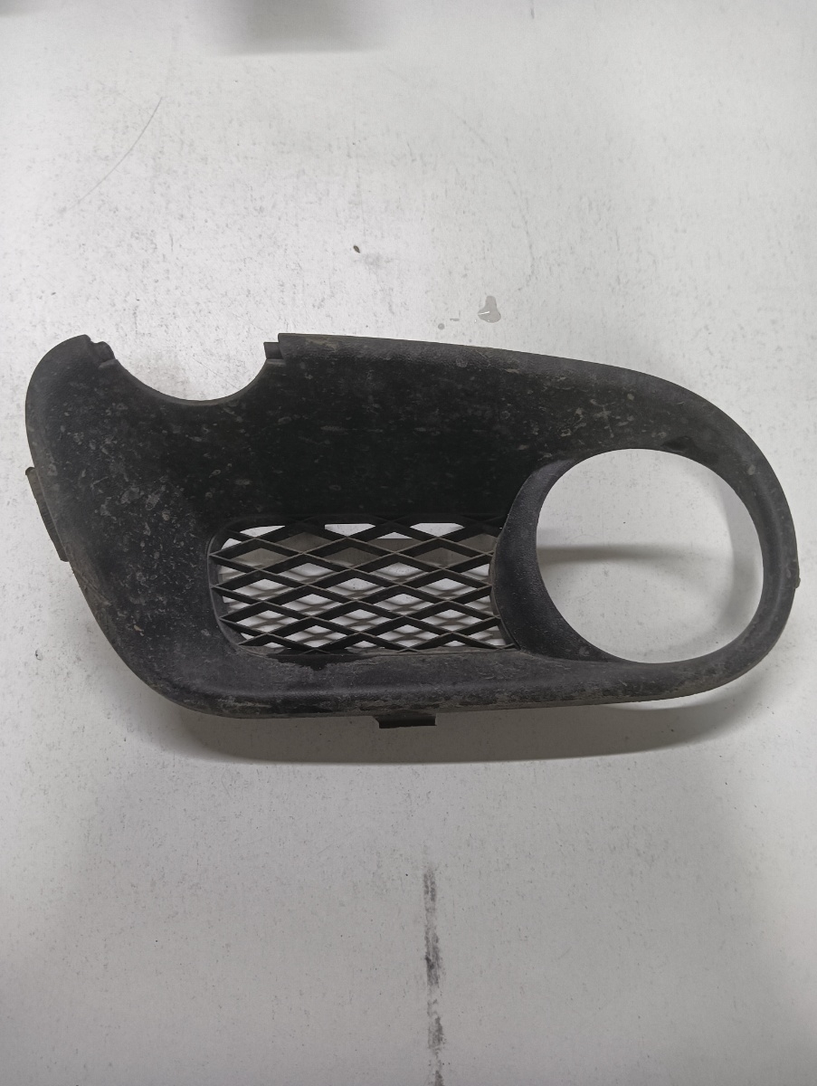 Ornament proiector  stanga fata VOLKSWAGEN TOUAREG 7LA, 7L6, 7L7 2002 - 2013