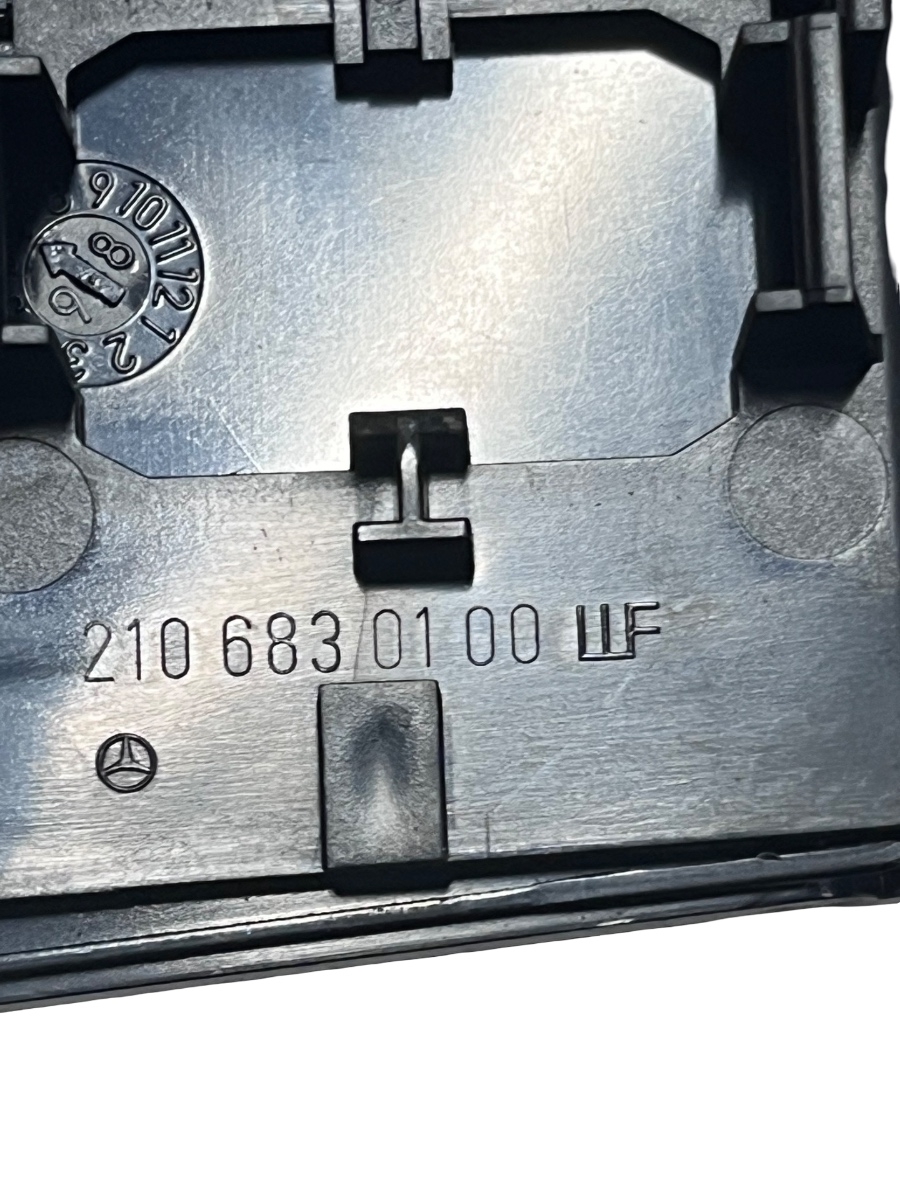Ornament sistem de climatizare MERCEDES-BENZ C-CLASS W202 1993 - 2000 2106830100 – foto 3