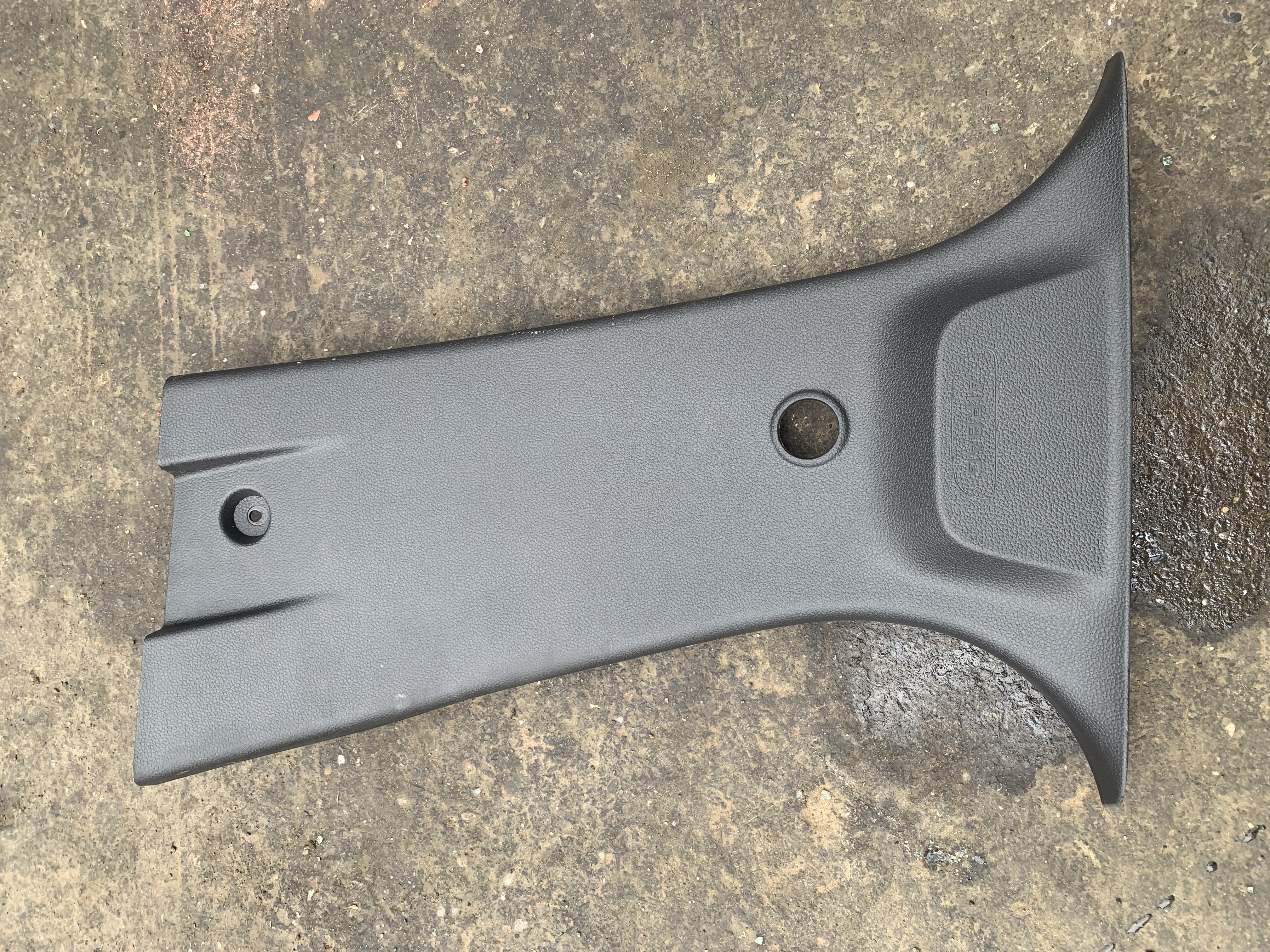 Ornament Stalp Dacia Logan 2025 - cod: 769168835R