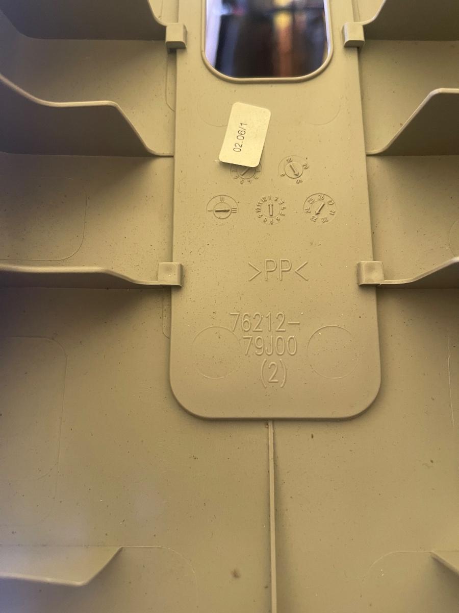 Ornament stalp dreapta SUZUKI SX4 S-Cross JY 2023 -> 76211-61M0R – foto 3