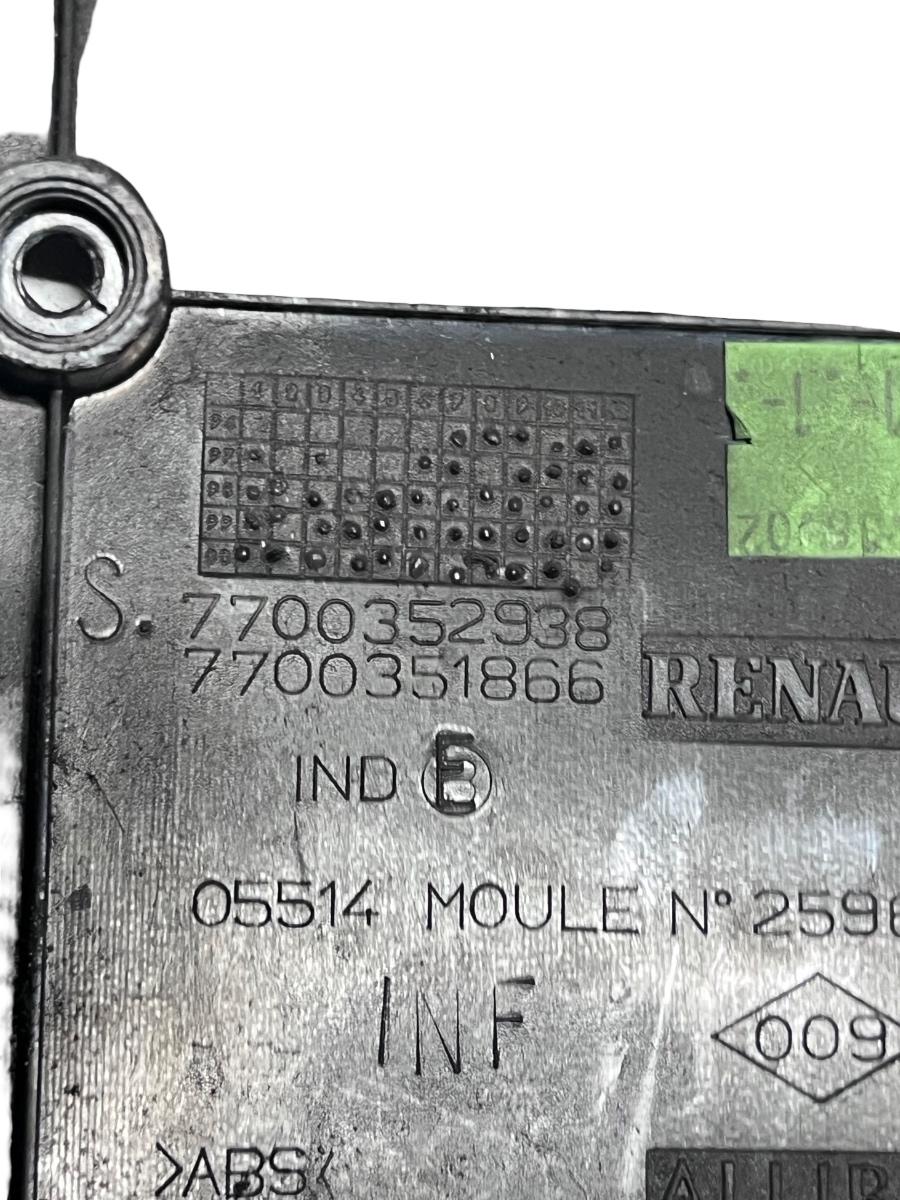 Ornamente coloana volan NISSAN INTERSTAR Box X70 2002 -> 7700352938 – foto 3