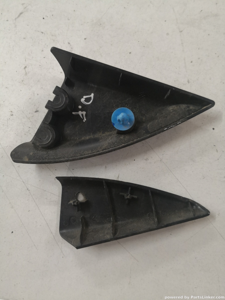 Ornamente dreapta fata VOLVO V40 Hatchback (525, 526) [ 2012 - > ] OEM 1287712 – foto 2