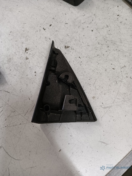Ornamente parbriz TOYOTA LAND CRUISER 150 TRJ15_, KDJ15_, GRJ15_, GDJ15_ 2009 - > – foto 2