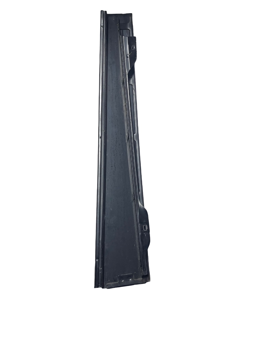 Ornamente stalp (B) (exterior) dreapta spate VOLKSWAGEN TOURAN 1T3 2010 - 2015 1T08398904910 – foto 2