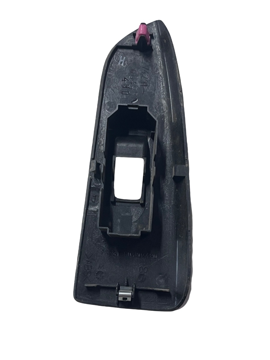 Panou buton geam electric dreapta fata TOYOTA LAND CRUISER LJ12_, KZJ12_, TRJ12_, KDJ12_, GRJ12_ 2002 - 74231-60490 – foto 2
