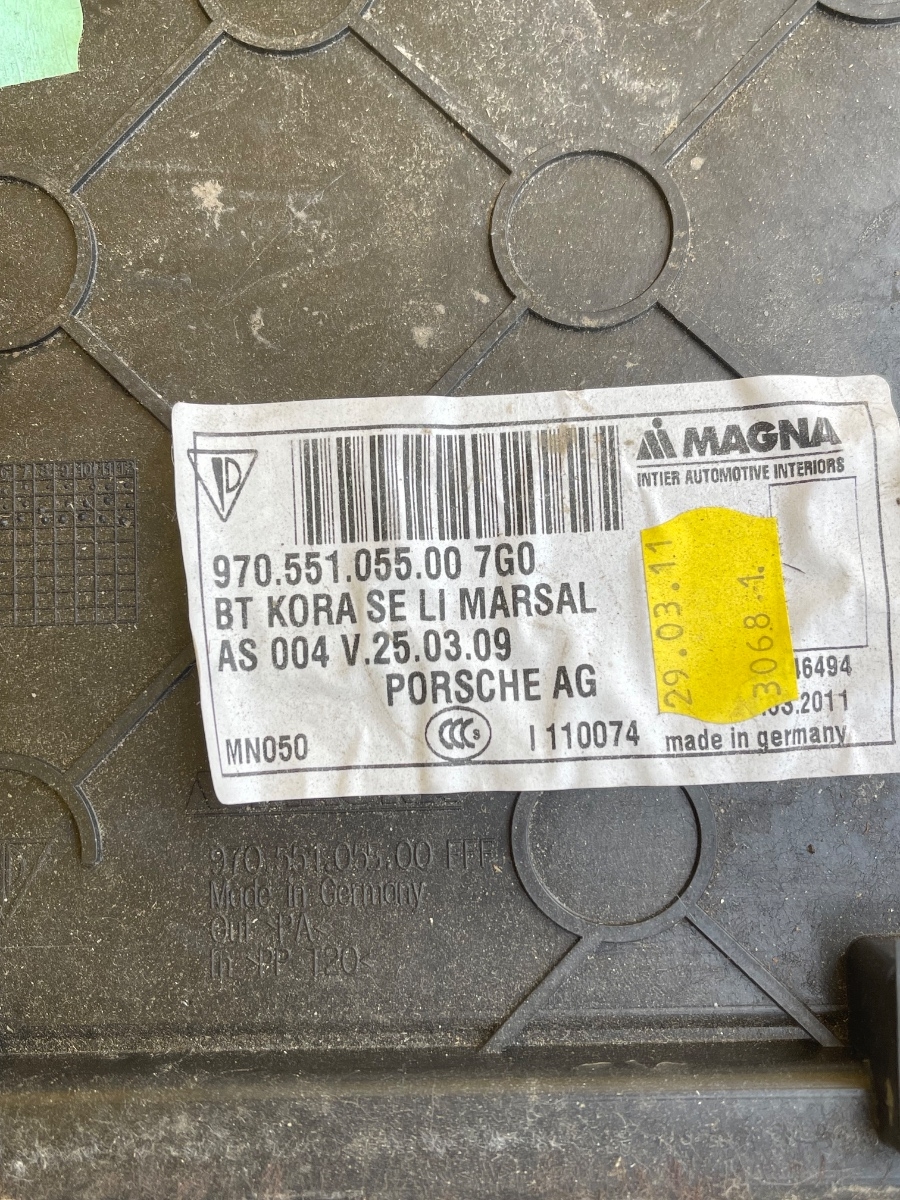 Panou capitonaj lateral inferior portbagaj PORSCHE PANAMERA 970 2009 - 2016 97055105500 – foto 3