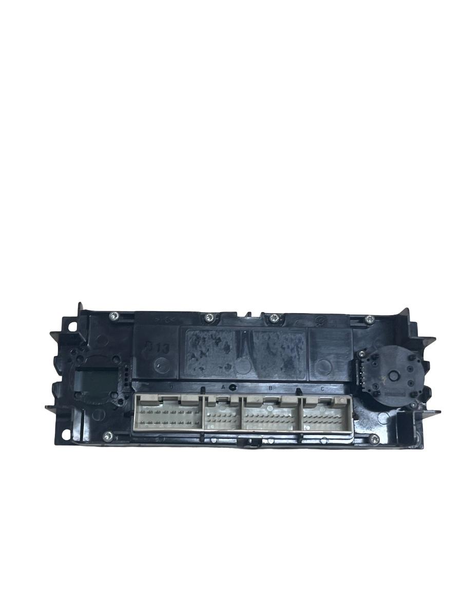 Panou Clima VOLKSWAGEN GOLF IV 1J1 1997 - 2007 – foto 2