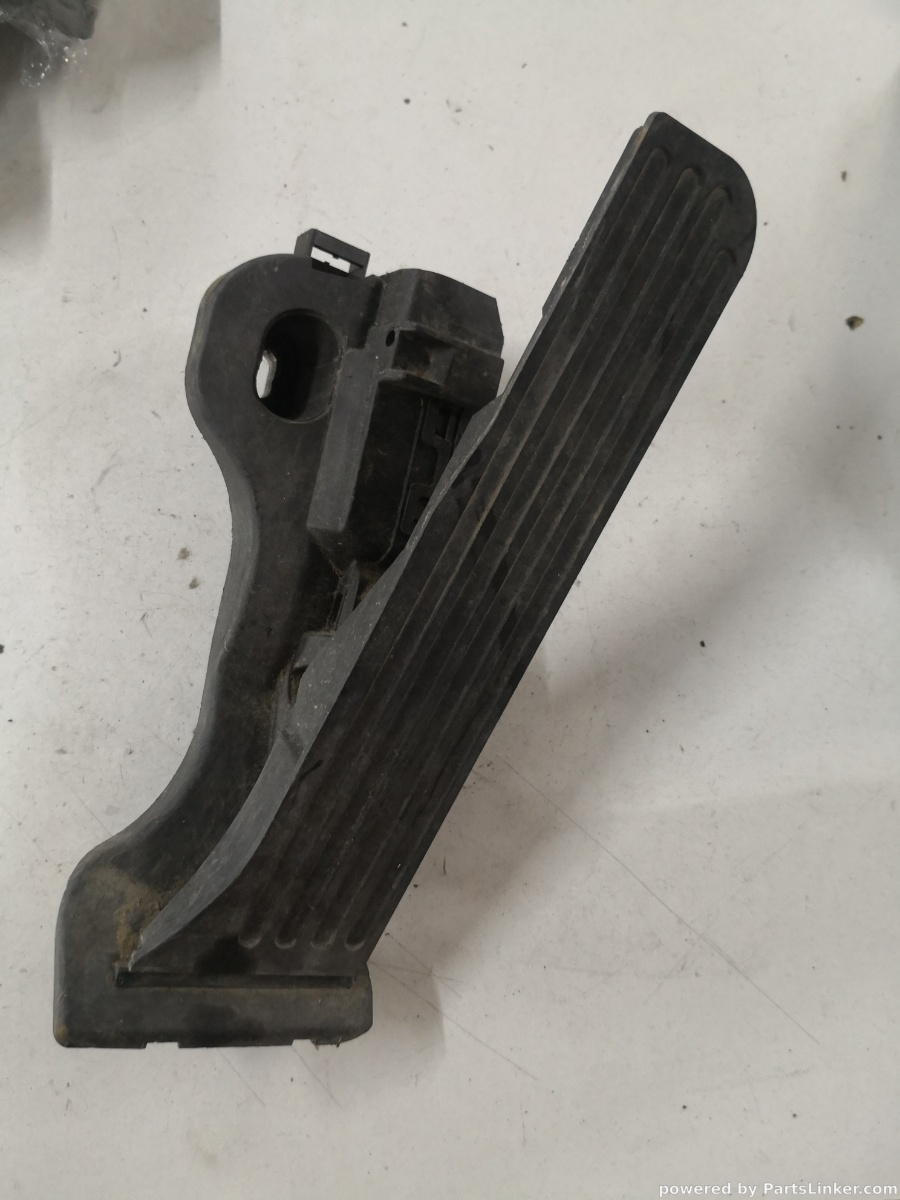 Pedala acceleratie stanga fata VOLKSWAGEN GOLF V (1K1) [ 2003 - 2009 ] OEM 1k1723503l