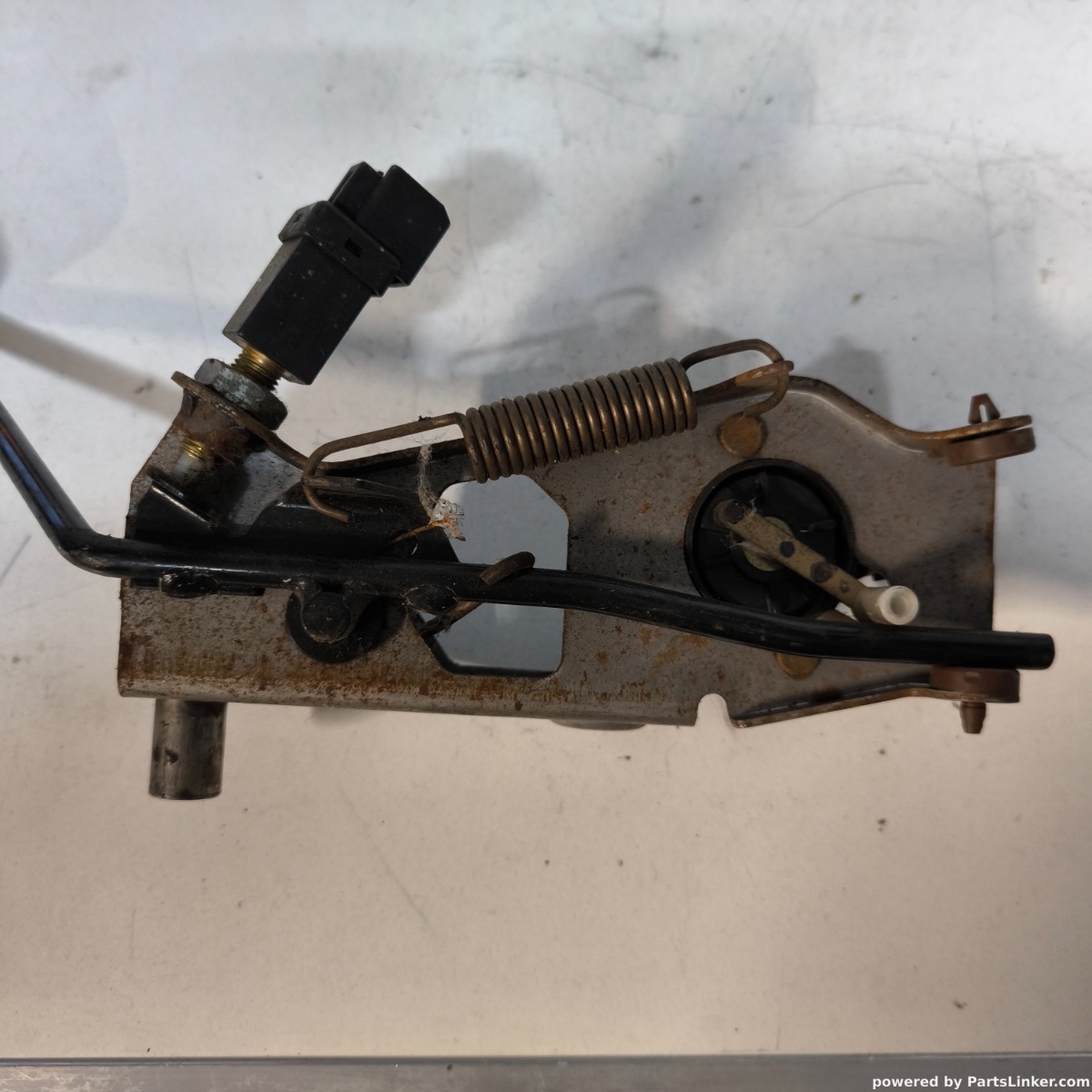 Pedala ambreiaj MAZDA 6 an 2004  (JASM, JBSM) [ 1996 - 2003 ] OEM W6101080 – foto 2