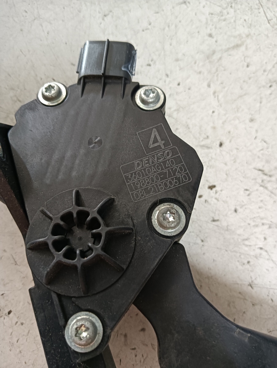 Pedala de acceleratie SUBARU LEGACY V (BM) [ 2009 - > ] D AWD (EE20Z) 110KW|150HP OEM 1988007120 – foto 2