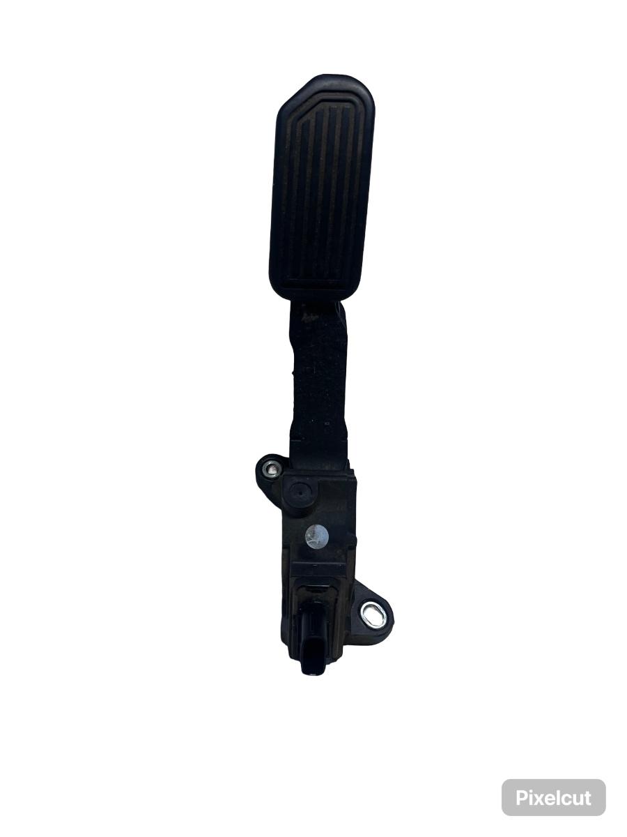 Pedala de acceleratie TOYOTA AURIS ZWE18_, NZE18_, ZRE18_ 2012 -> 78110-02120